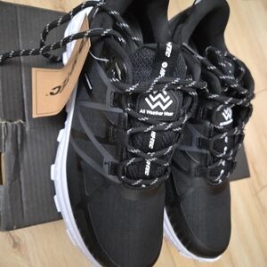 Hi-Tec Black and White Women's Sneakers
